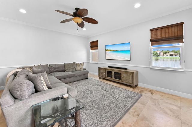 8249 Viale Matera, Lake Worth, FL 33467