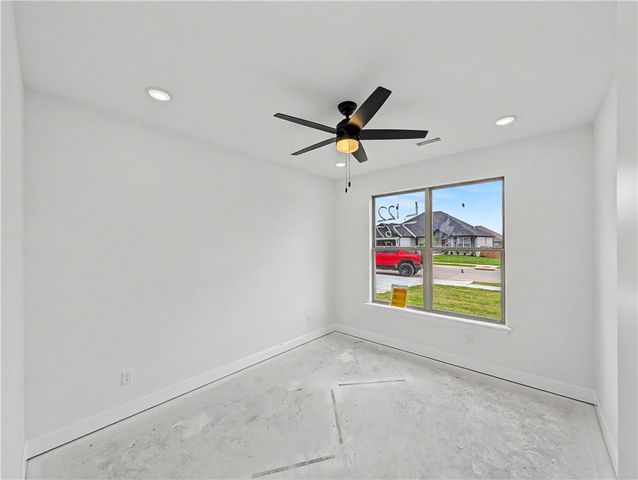 7767 Scenic Valley Avenue, Springdale, AR 72762