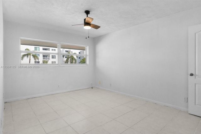 1340 NE 28th Avenue 244, Pompano Beach, FL 33062