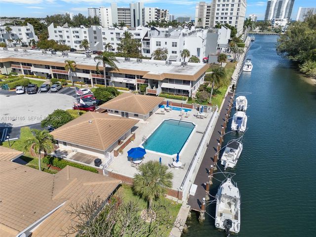 1340 NE 28th Avenue 244, Pompano Beach, FL 33062