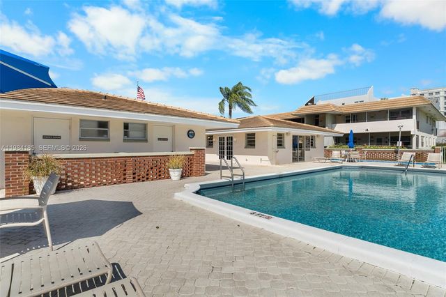 1340 NE 28th Avenue 244, Pompano Beach, FL 33062