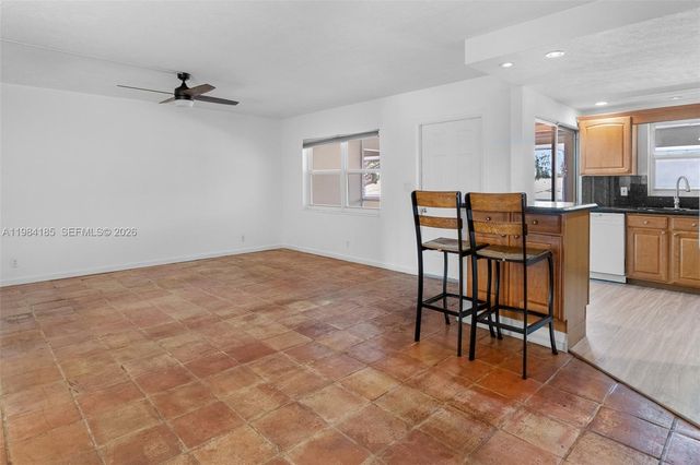 1340 NE 28th Avenue 244, Pompano Beach, FL 33062