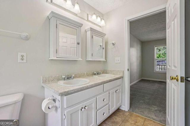 6321 Shady Grove Lane, Flowery Branch, GA 30542
