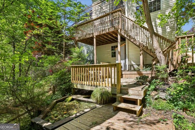 6321 Shady Grove Lane, Flowery Branch, GA 30542