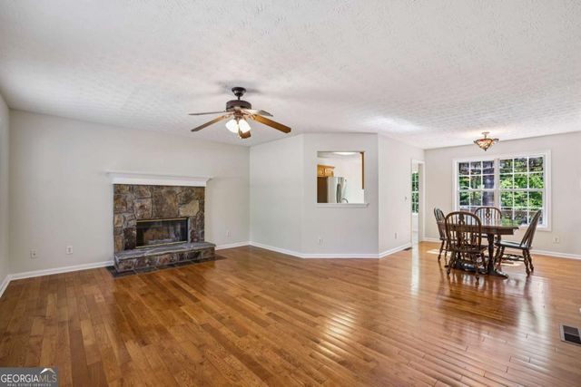 6321 Shady Grove Lane, Flowery Branch, GA 30542