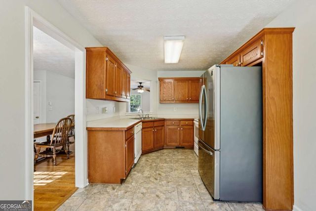 6321 Shady Grove Lane, Flowery Branch, GA 30542