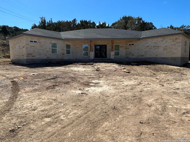 237 Hopi Trail, Bandera, TX 78003