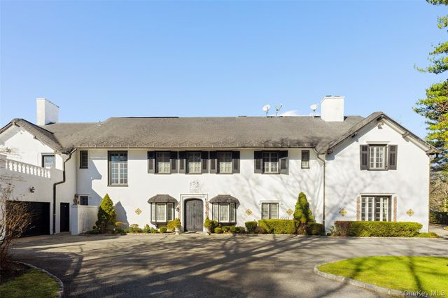 225 E Lake Road, Tuxedo Park, NY 10987