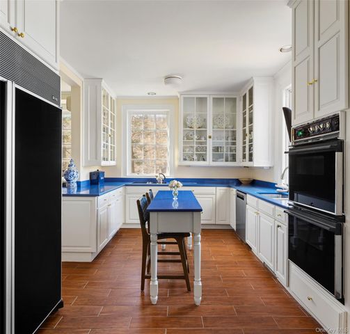 225 E Lake Road, Tuxedo Park, NY 10987
