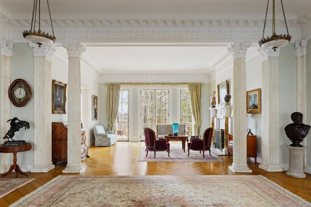 225 E Lake Road, Tuxedo Park, NY 10987
