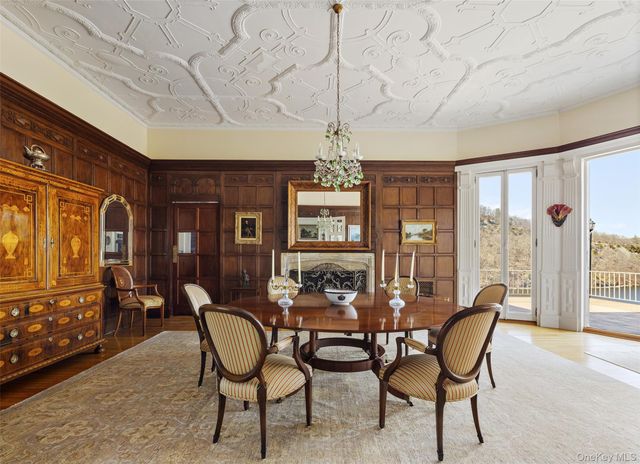 225 E Lake Road, Tuxedo Park, NY 10987