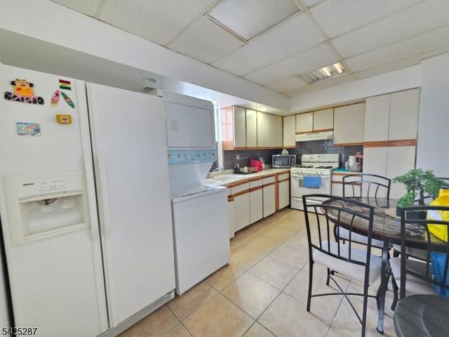 747 Canton St, Elizabeth City, NJ 07202