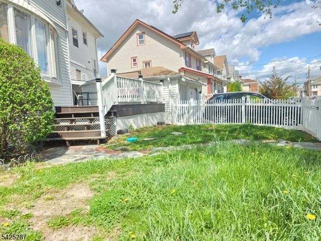 747 Canton St, Elizabeth City, NJ 07202