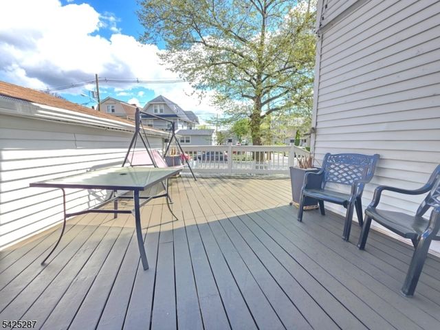 747 Canton St, Elizabeth City, NJ 07202