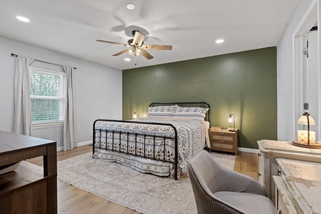 13747 Bretton Drive, Soddy Daisy, TN 37379