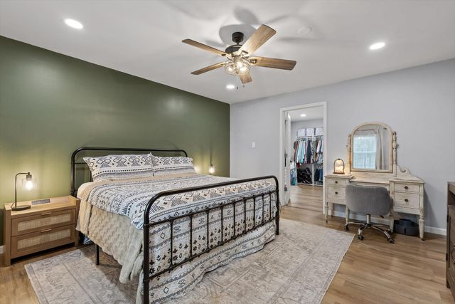 13747 Bretton Drive, Soddy Daisy, TN 37379