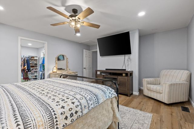 13747 Bretton Drive, Soddy Daisy, TN 37379