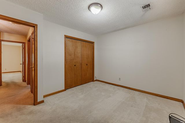 6810 Copperfield Drive, Evansville, IN 47711