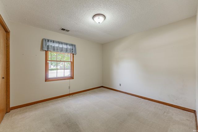 6810 Copperfield Drive, Evansville, IN 47711