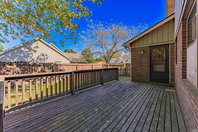 6810 Copperfield Drive, Evansville, IN 47711