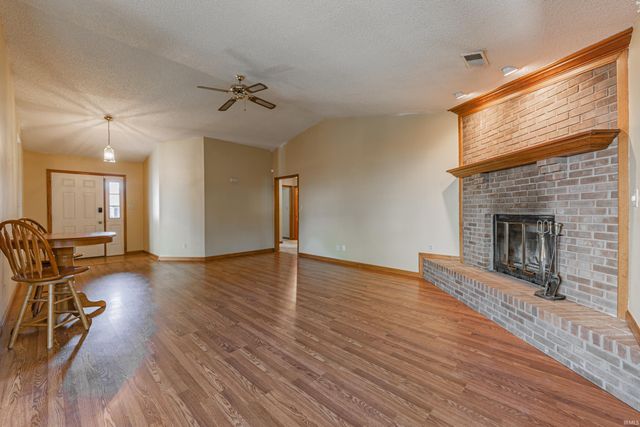 6810 Copperfield Drive, Evansville, IN 47711