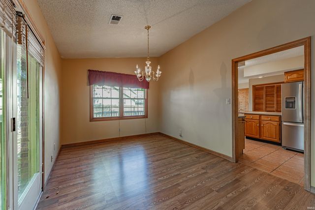 6810 Copperfield Drive, Evansville, IN 47711