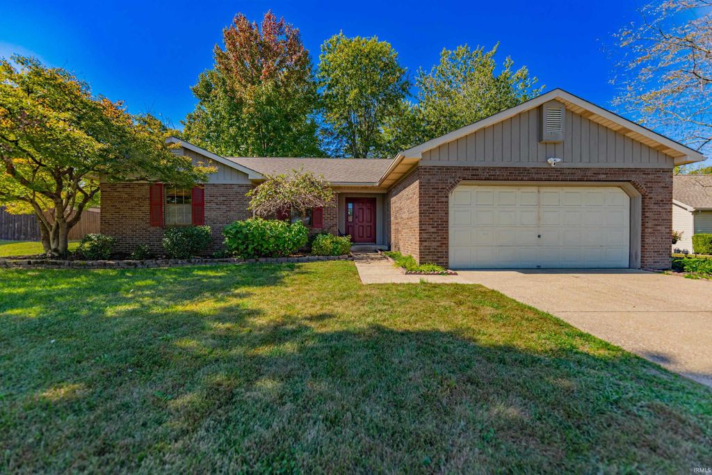 6810 Copperfield Drive, Evansville, IN 47711