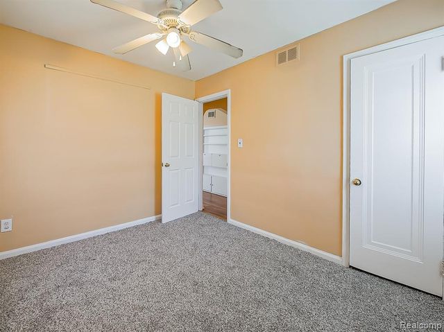 13957 San Jose, Redford, MI 48239