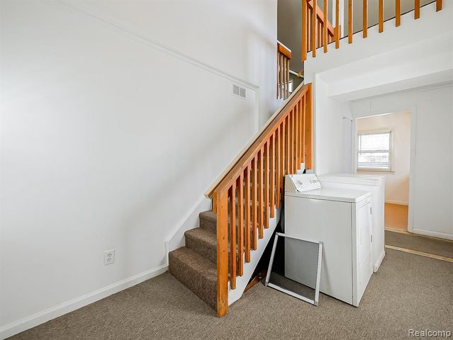 13957 San Jose, Redford, MI 48239