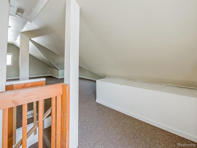 13957 San Jose, Redford, MI 48239