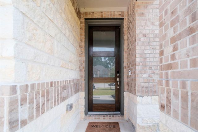 1776 Succotash Oak Court, Conroe, TX 77304