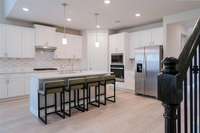 1776 Succotash Oak Court, Conroe, TX 77304
