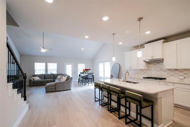 1776 Succotash Oak Court, Conroe, TX 77304