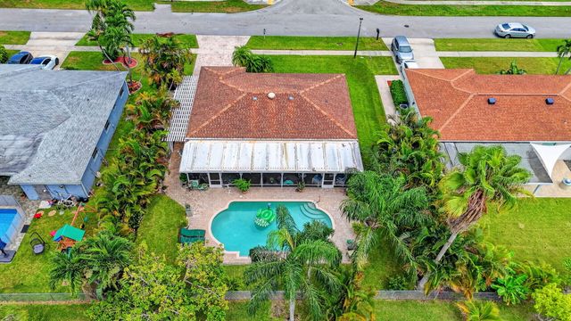 11078 Delta Circle, Boca Raton, FL 33428