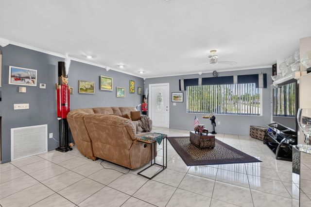 11078 Delta Circle, Boca Raton, FL 33428