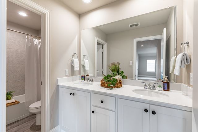 405 Rosie Court, Argyle, TX 76226