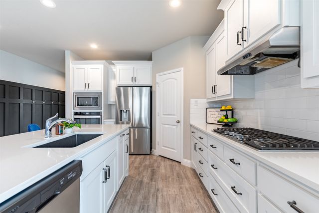 405 Rosie Court, Argyle, TX 76226