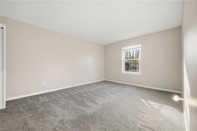 1006 Barclay Sq, Virginia Beach, VA 23451