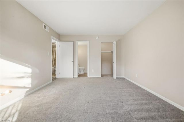 1006 Barclay Sq, Virginia Beach, VA 23451