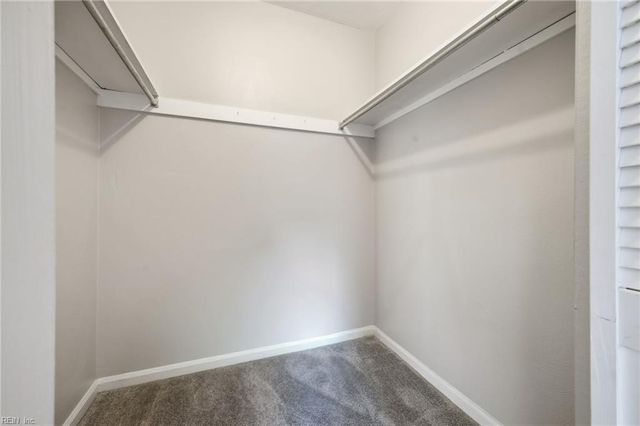 1006 Barclay Sq, Virginia Beach, VA 23451