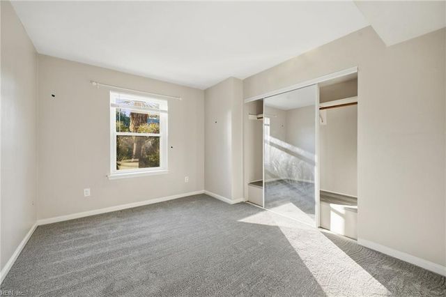 1006 Barclay Sq, Virginia Beach, VA 23451