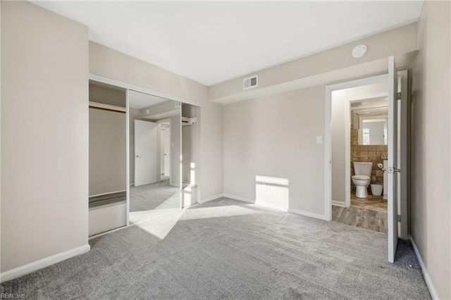 1006 Barclay Sq, Virginia Beach, VA 23451