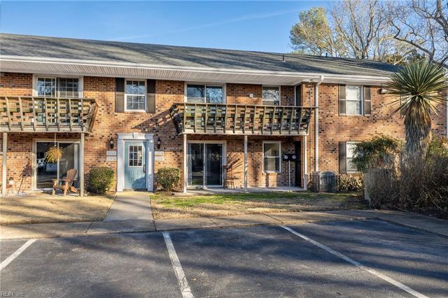 1006 Barclay Sq, Virginia Beach, VA 23451