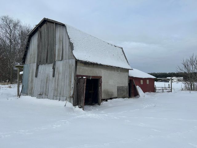 46750 County Road 665, Waverly Twp, MI 49079