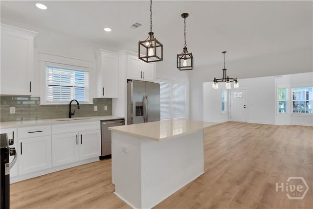 615 E 38th Street, Savannah, GA 31401