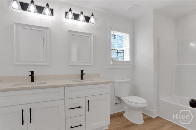 615 E 38th Street, Savannah, GA 31401