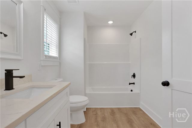 615 E 38th Street, Savannah, GA 31401