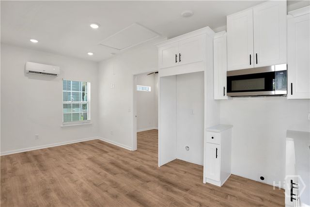 615 E 38th Street, Savannah, GA 31401