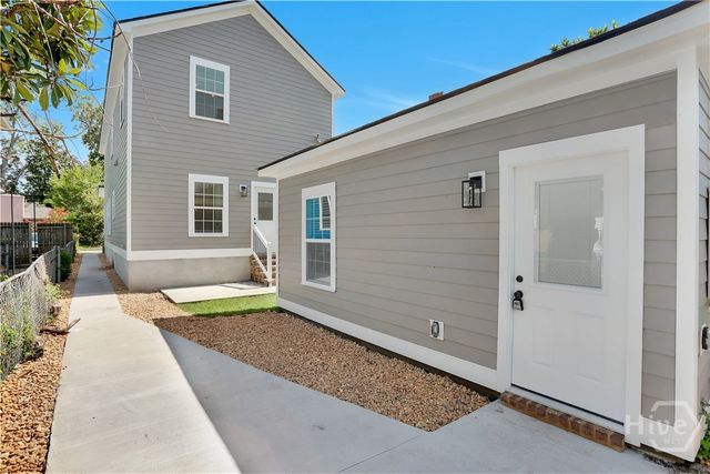 615 E 38th Street, Savannah, GA 31401