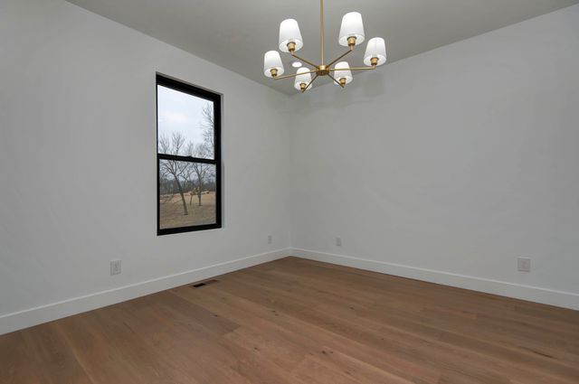 6043 S Holland Avenue, Springfield, MO 65810